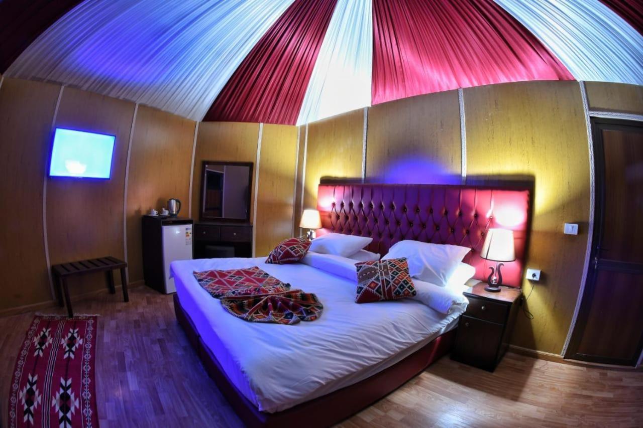 Rum Oasis Luxury Camp Wadi Rum Exterior photo